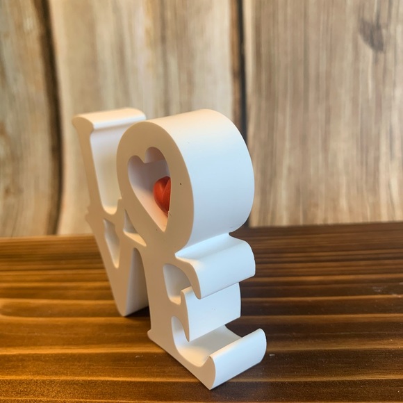 Love - Picture 3 of 5